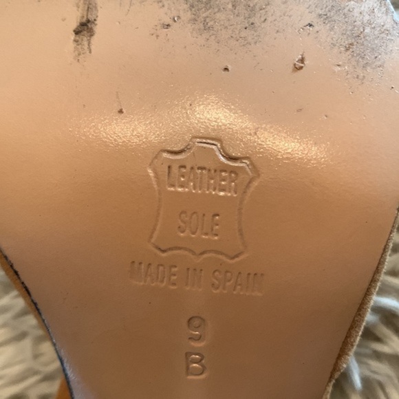 Michael Shannon Tan Suede Leather Pumps with Ankle Strap and Back Zipper Size 9B - Picture 5 of 10